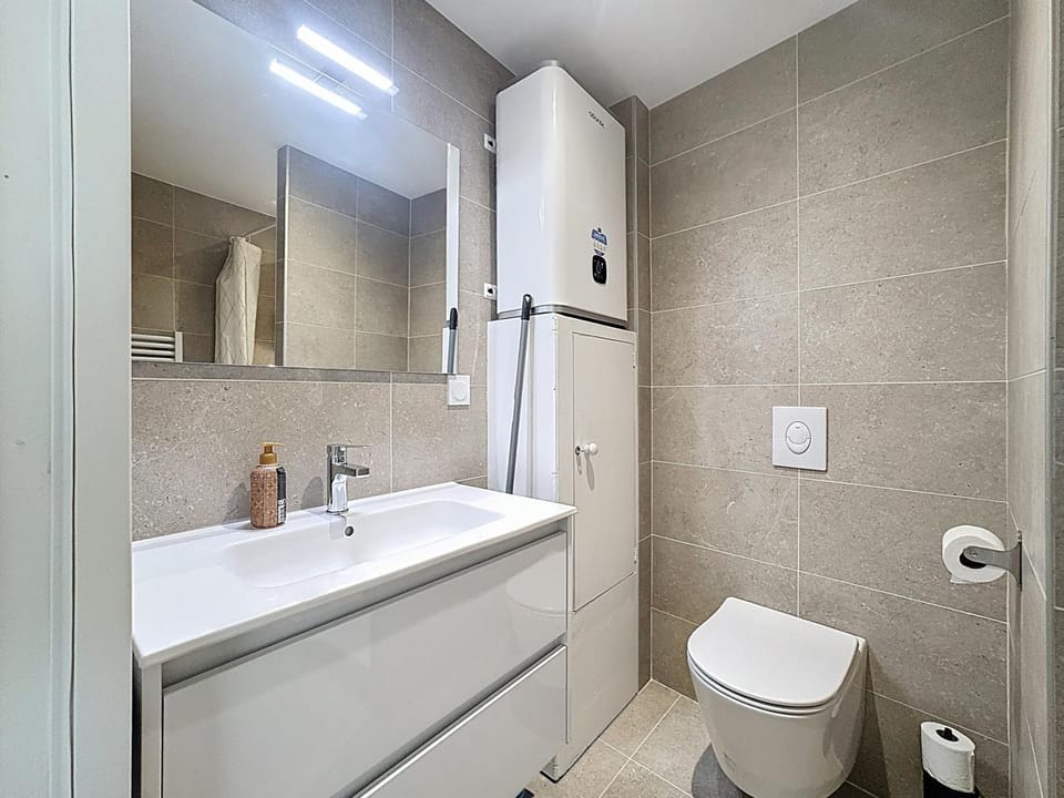 Les chambres de Coudes N5,clim, proche A75 Apartment in Auvergne-Rhône-Alpes