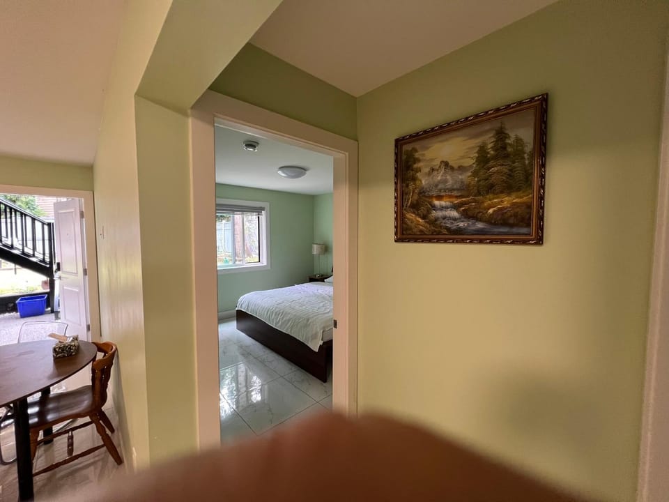 Newton Suite Bed and Breakfast in Surrey