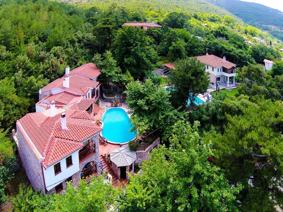 Property building, Natural landscape, Bird's eye view, Mountain view, Pool view, Swimming pool