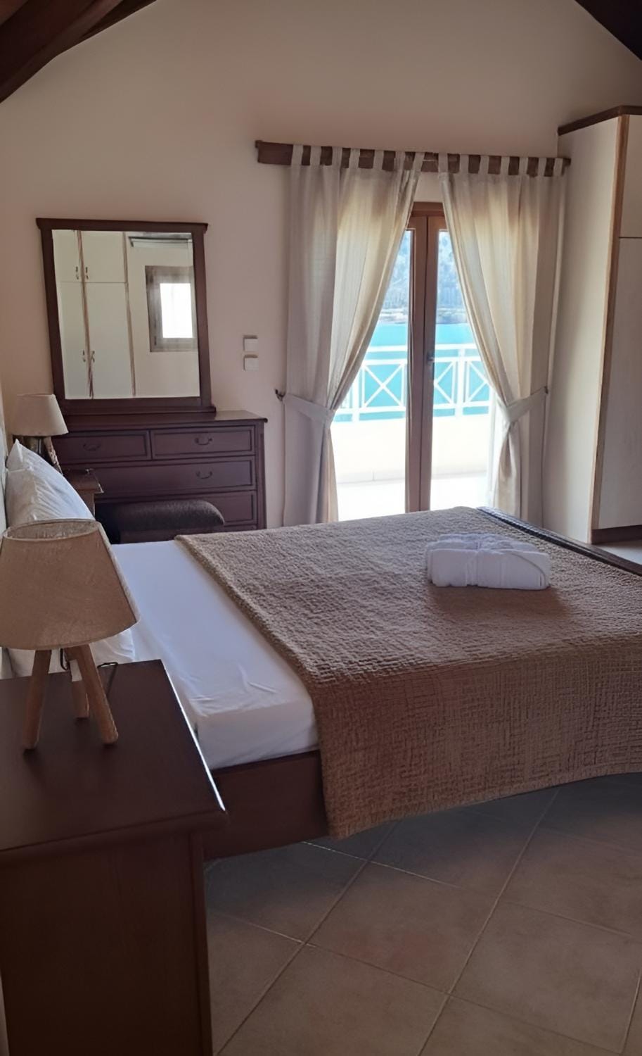 SeaFrontView Penthouse Apartment in Argostolion