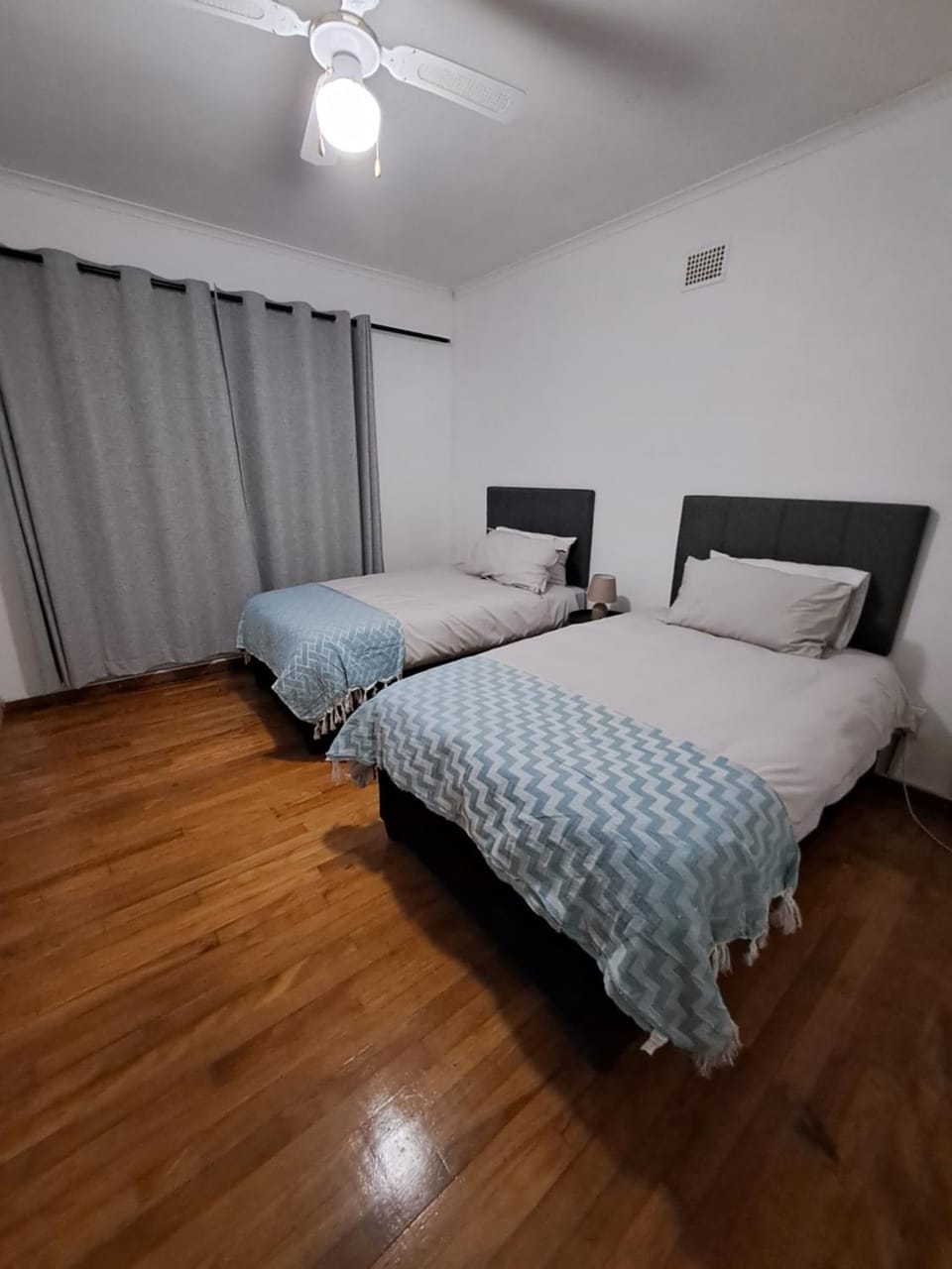 Azzure Apartments 6 sleeper Crawford House in Cape Town