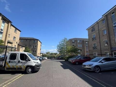 New Town Retreat by Leath Walk- Free parking Apartment in Edinburgh