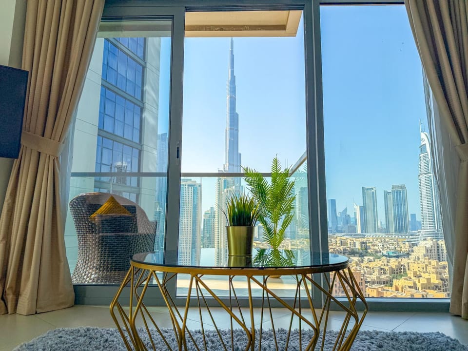 Burj Khalifa Panoramic view-1BR,4 guests, Downtown Apartment in Dubai