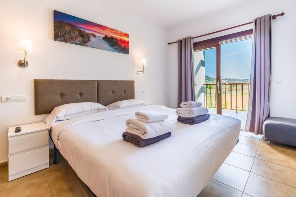 Bed, View (from property/room), Bedroom