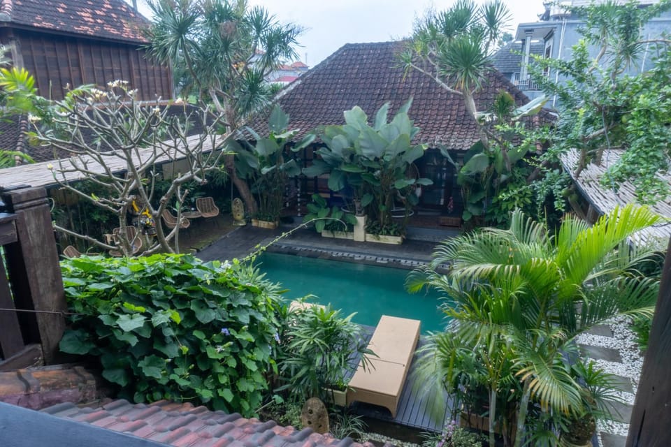 Property building, Swimming pool