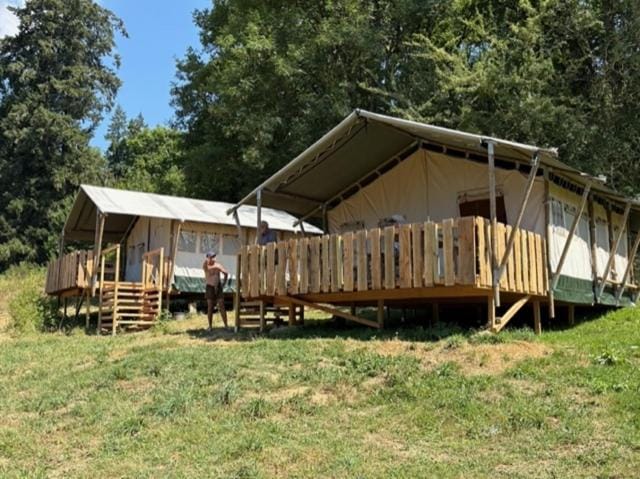 Camping le Faulion Campground/ 
RV Resort in Bourgogne-Franche-Comté