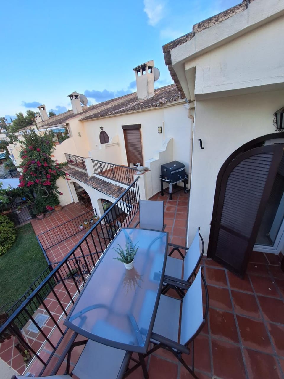 View (from property/room), Balcony/Terrace