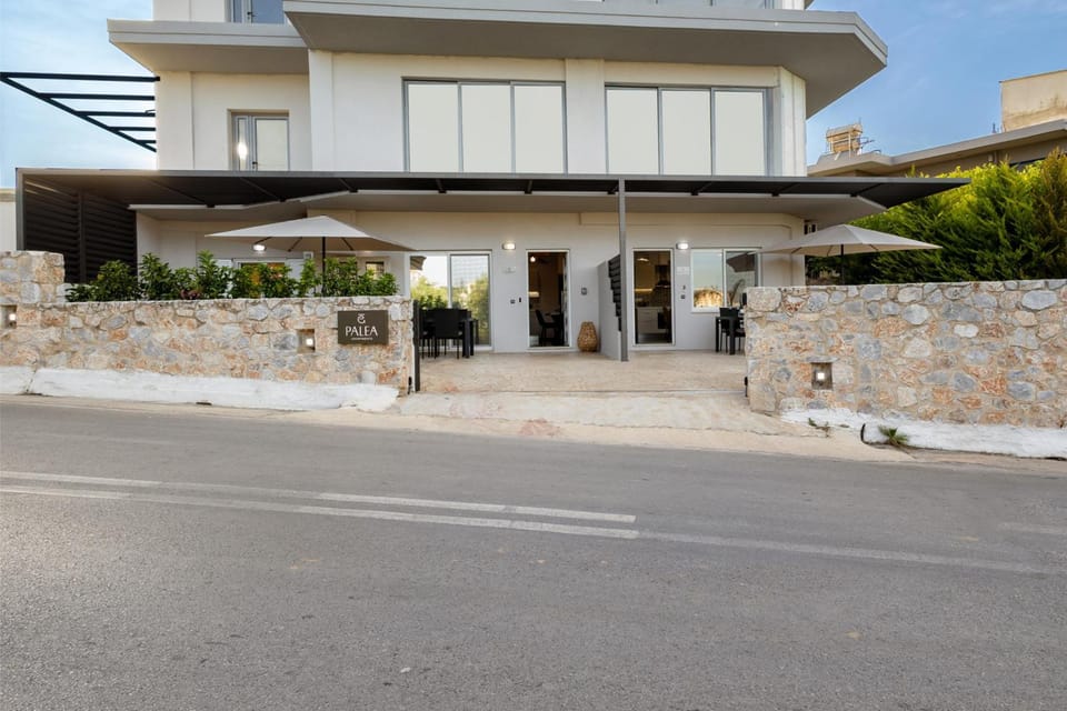 Property building, Day, Quiet street view