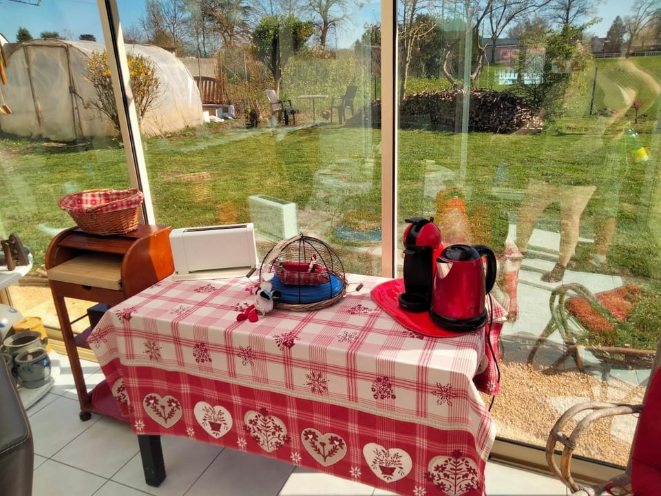 Dining area, Garden view