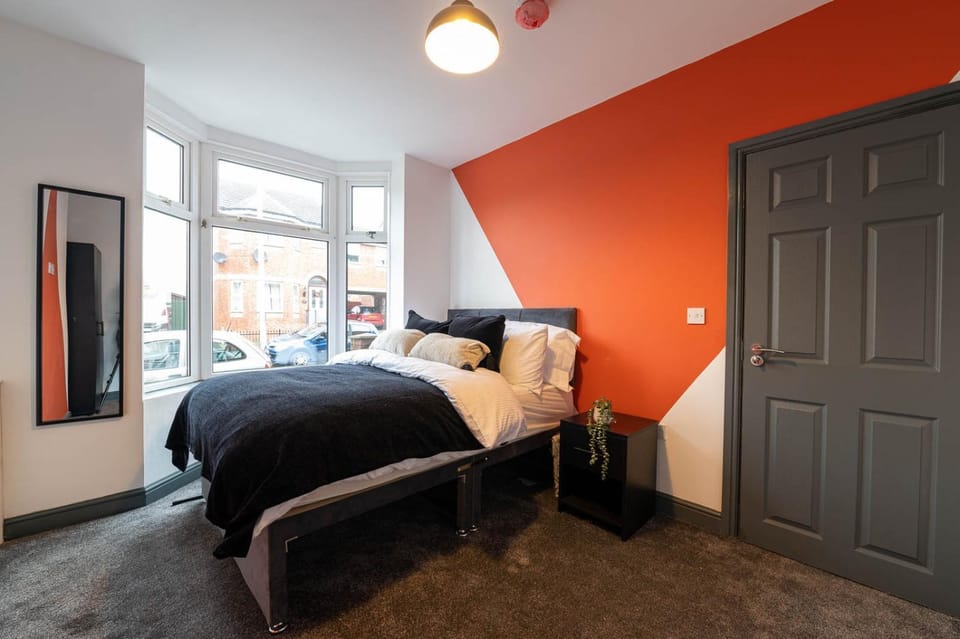 Station House - By Sigma Stays House in Crewe