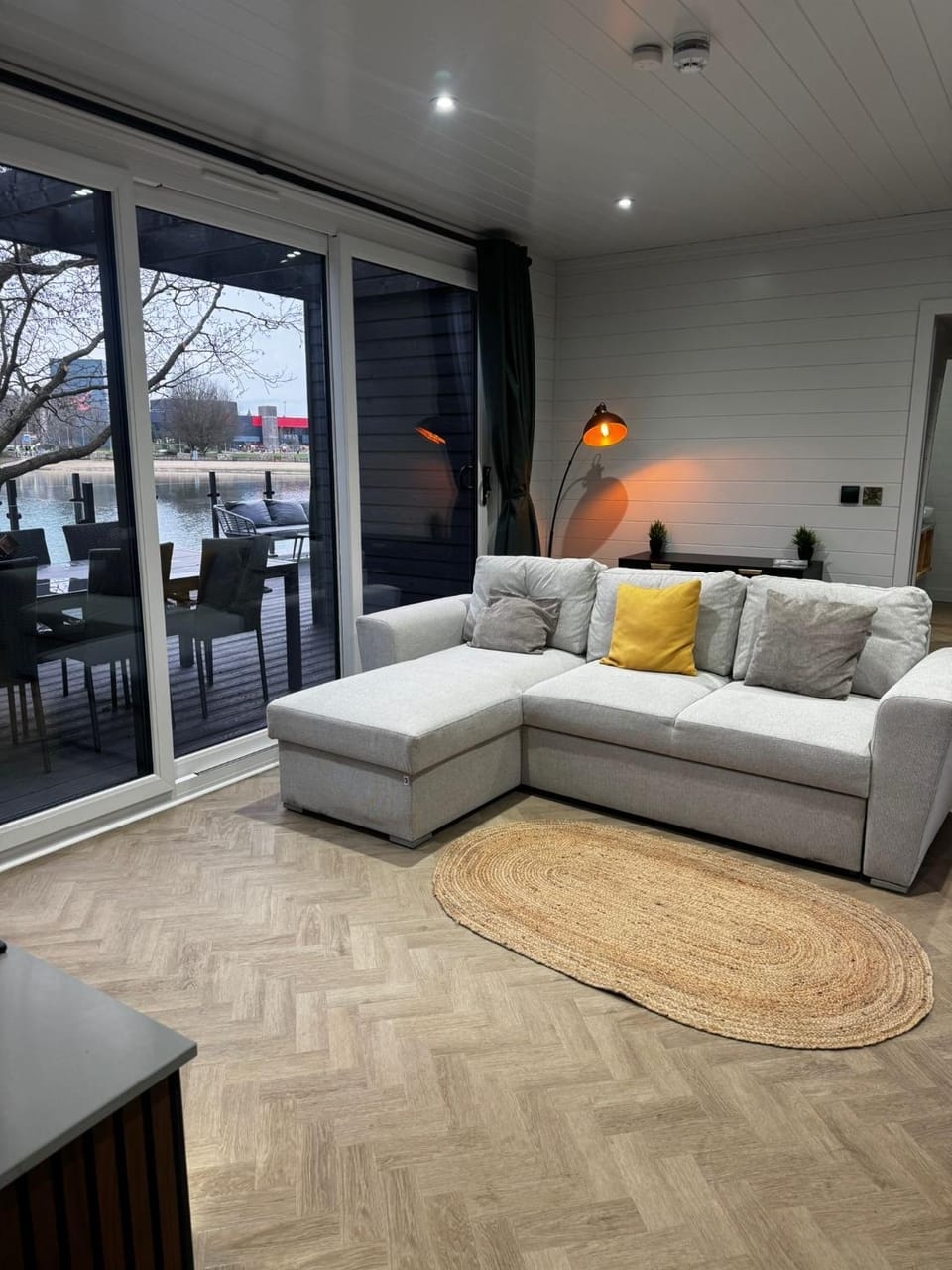 AvantGlamp Villa in Marston Green