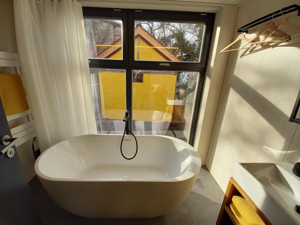 Bathroom, Bath