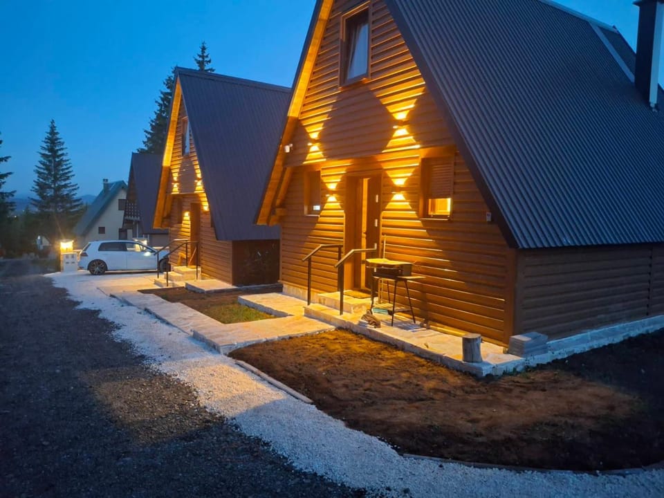 Zen house 1 Zabljak House in Montenegro