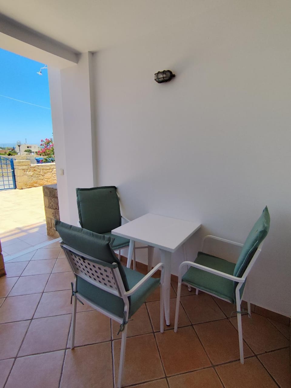 Balcony/Terrace, Garden view, Location, Inner courtyard view