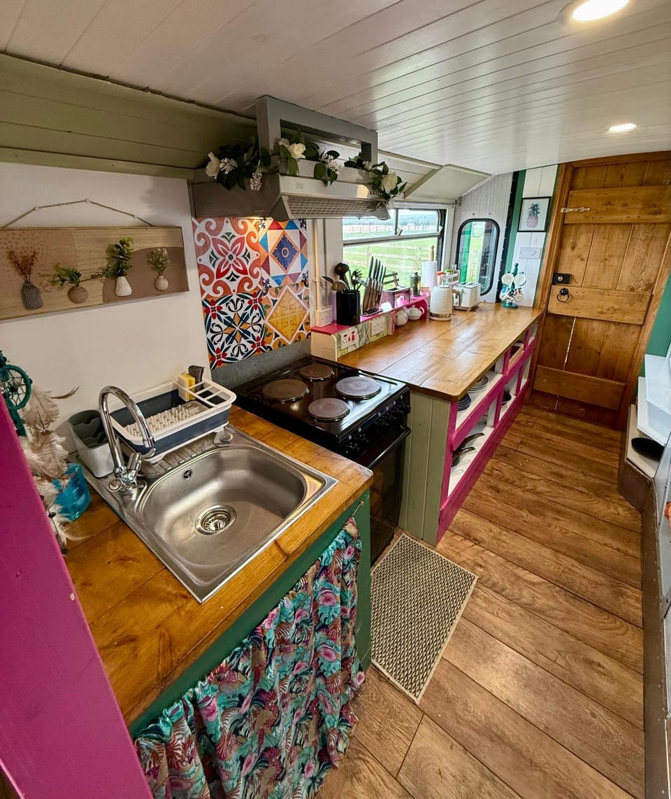 Kitchen or kitchenette, stove