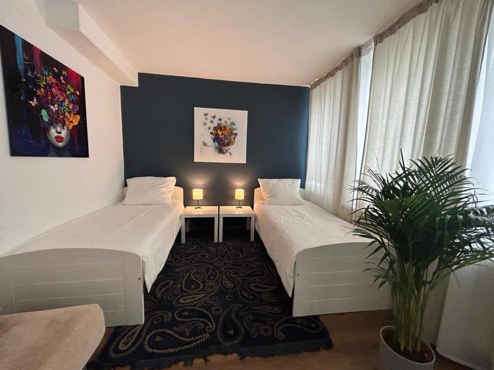 WhiteApartment Apartment in Frankfurt