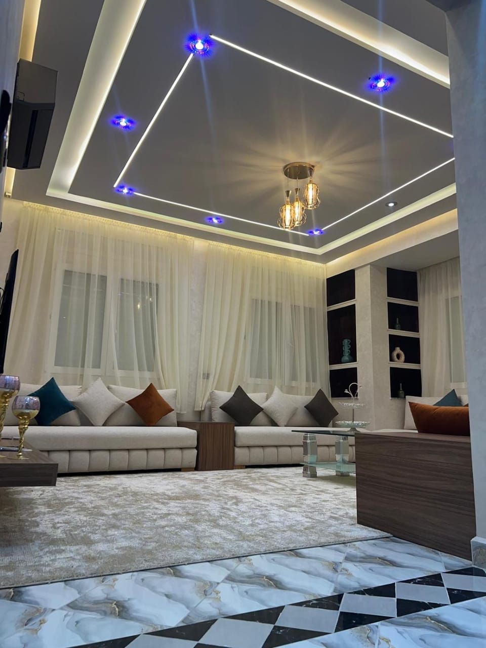 Communal lounge/ TV room, TV and multimedia, Living room