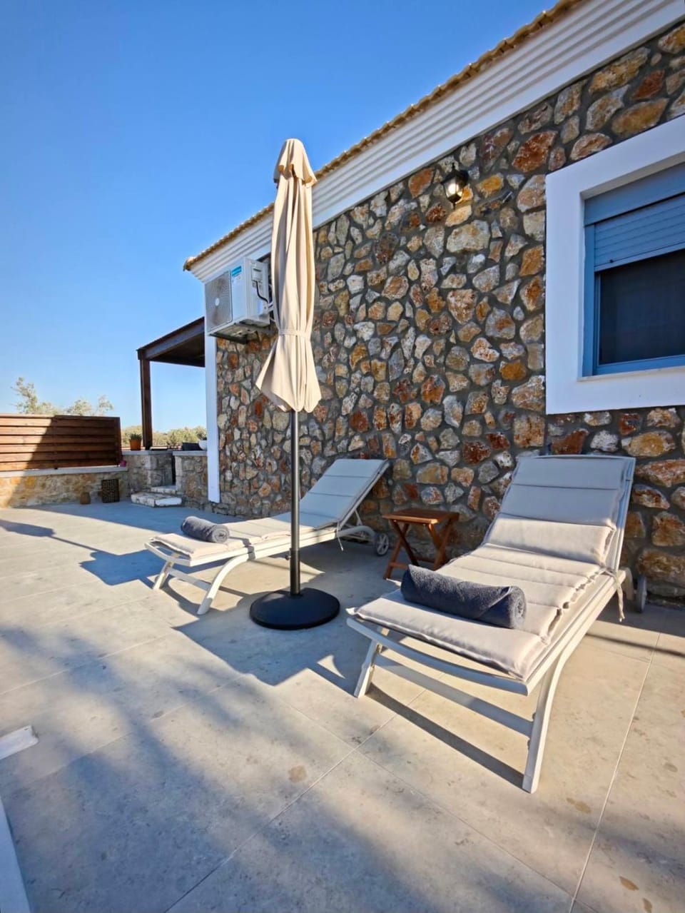 Mandilaria stone house Apartment in Decentralized Administration of the Aegean