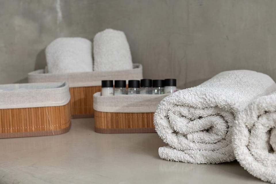 Bathroom, towels
