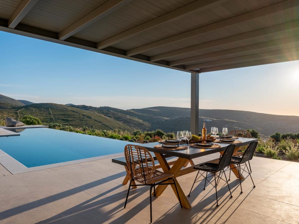 Patio, View (from property/room), Mountain view, Pool view