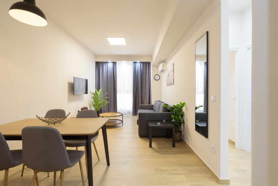TV and multimedia, Living room, Dining area