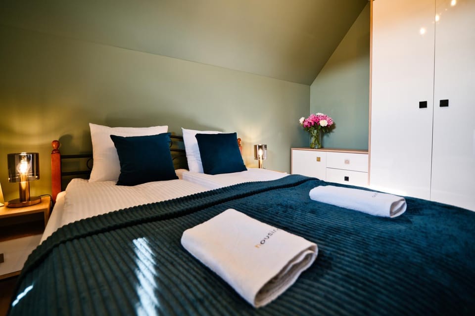 Bed, Photo of the whole room, Bedroom, towels, wardrobe