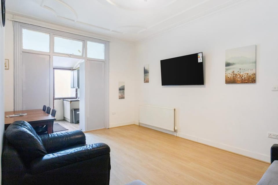 Flams 1 Vacation rental in Wembley