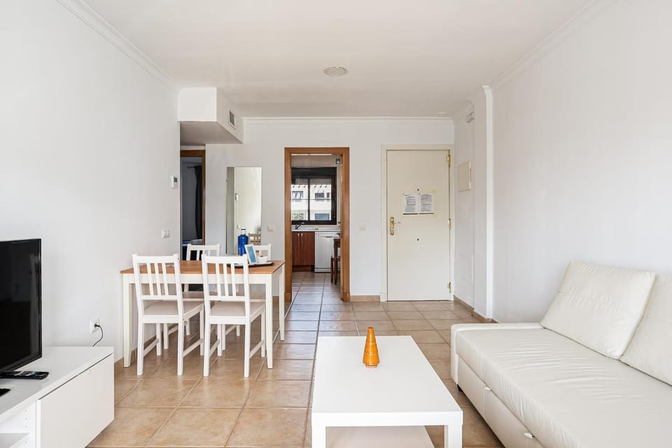 TV and multimedia, Living room, Dining area