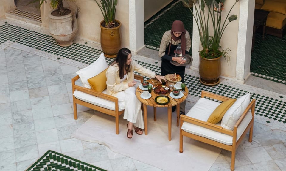 Patio, Restaurant/places to eat, Breakfast, Continental breakfast