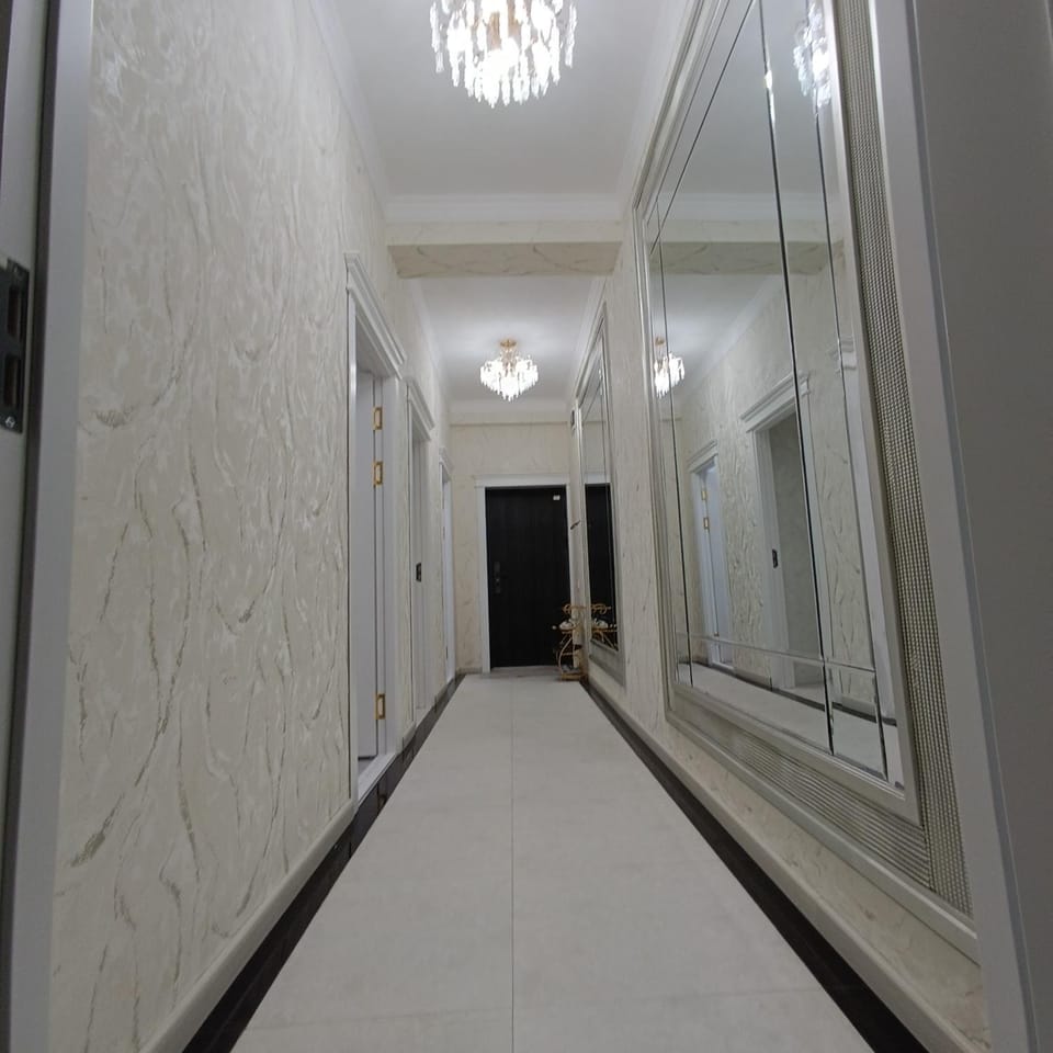 Апартамент с 3 комнатами Apartment in Europe