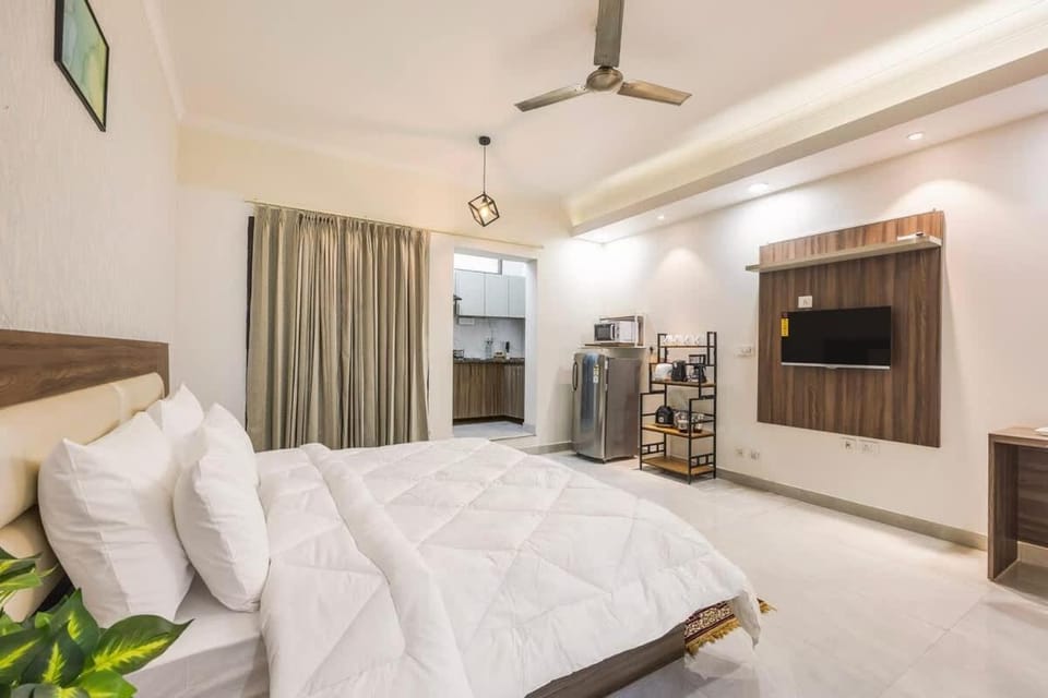 Green stays brighter days Apartment in Gurugram