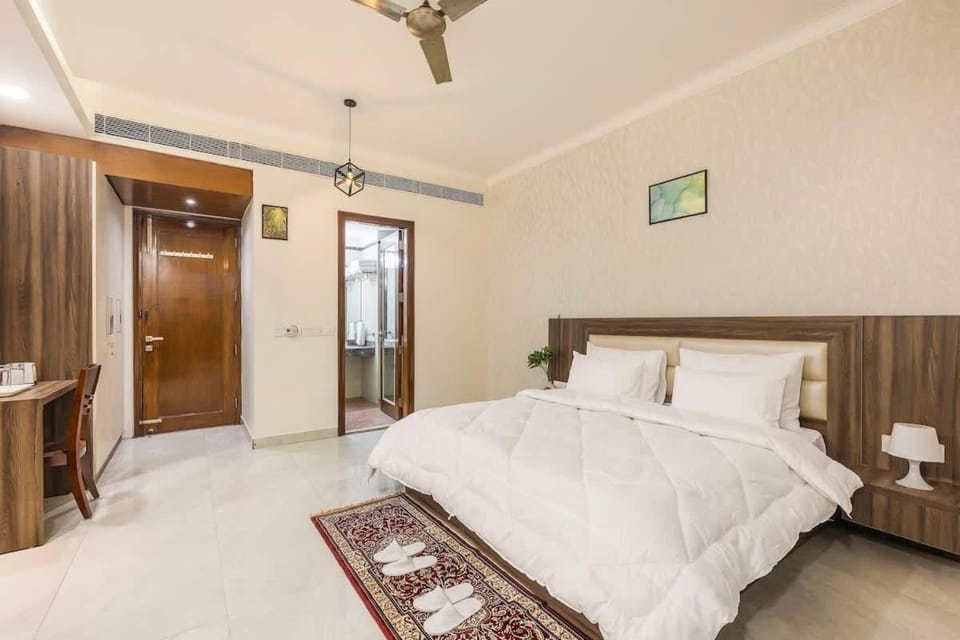 Green stays brighter days Apartment in Gurugram