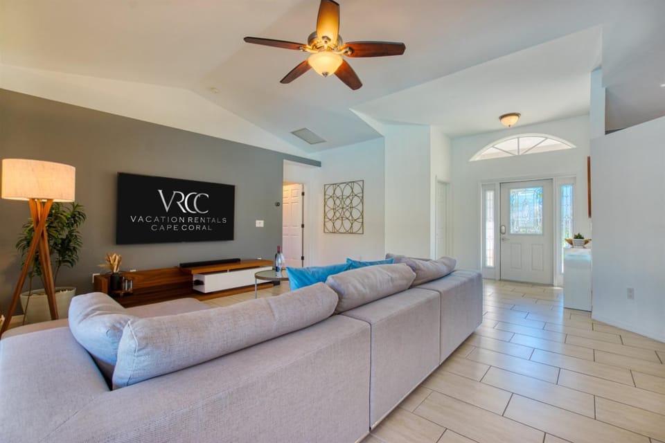 VRCC Villa Endless Summer House in Cape Coral