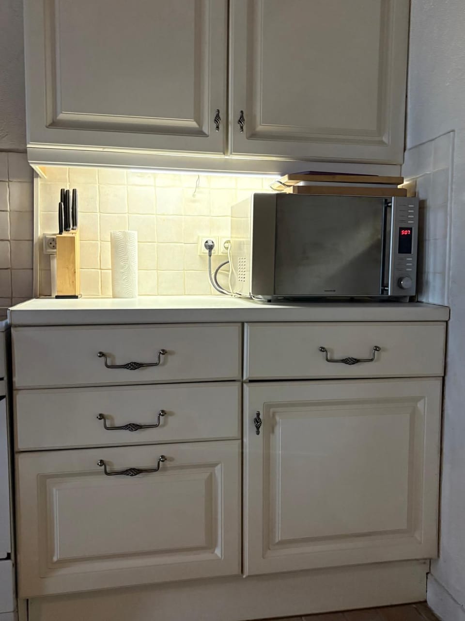 Kitchen or kitchenette, pet friendly, stove