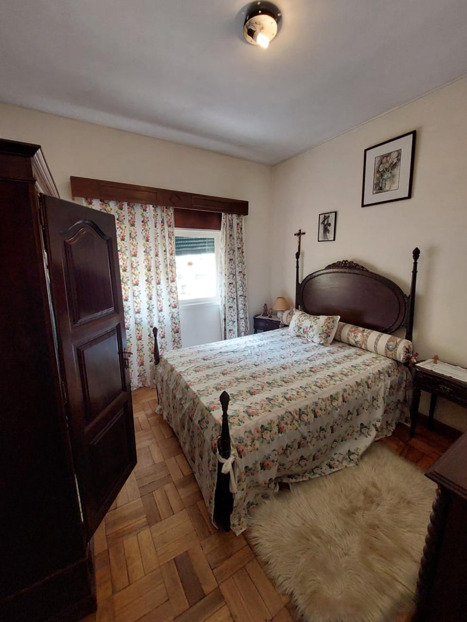 Bed, Photo of the whole room, Bedroom, wardrobe