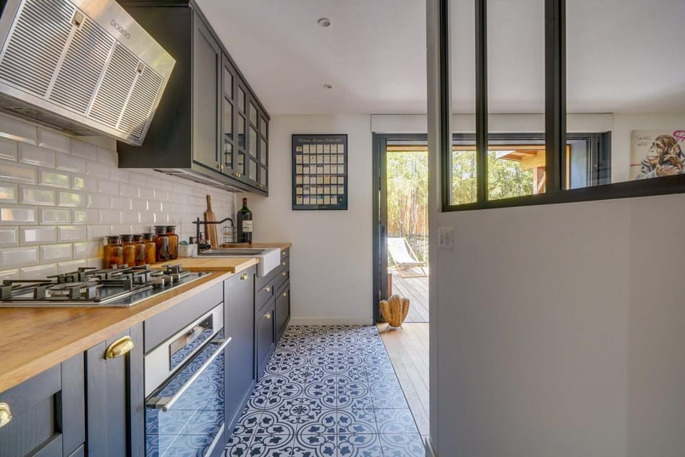 La maison du port – Maison avec piscine à La Teste Bed and Breakfast in Arcachon