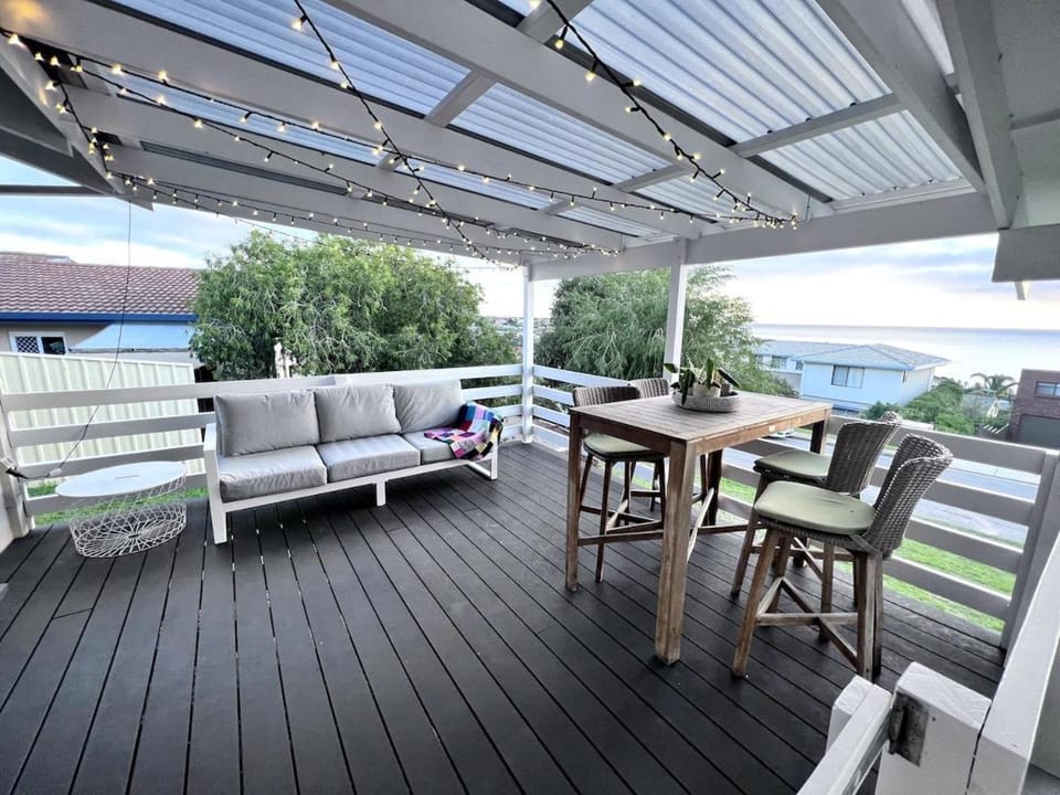 Hallett Cove Sunset Getaway House in Hallett Cove