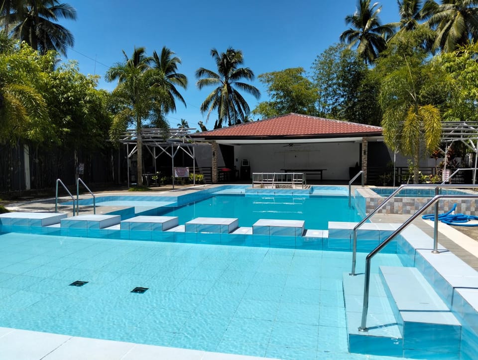 Day, Pool view, Swimming pool, sunbed