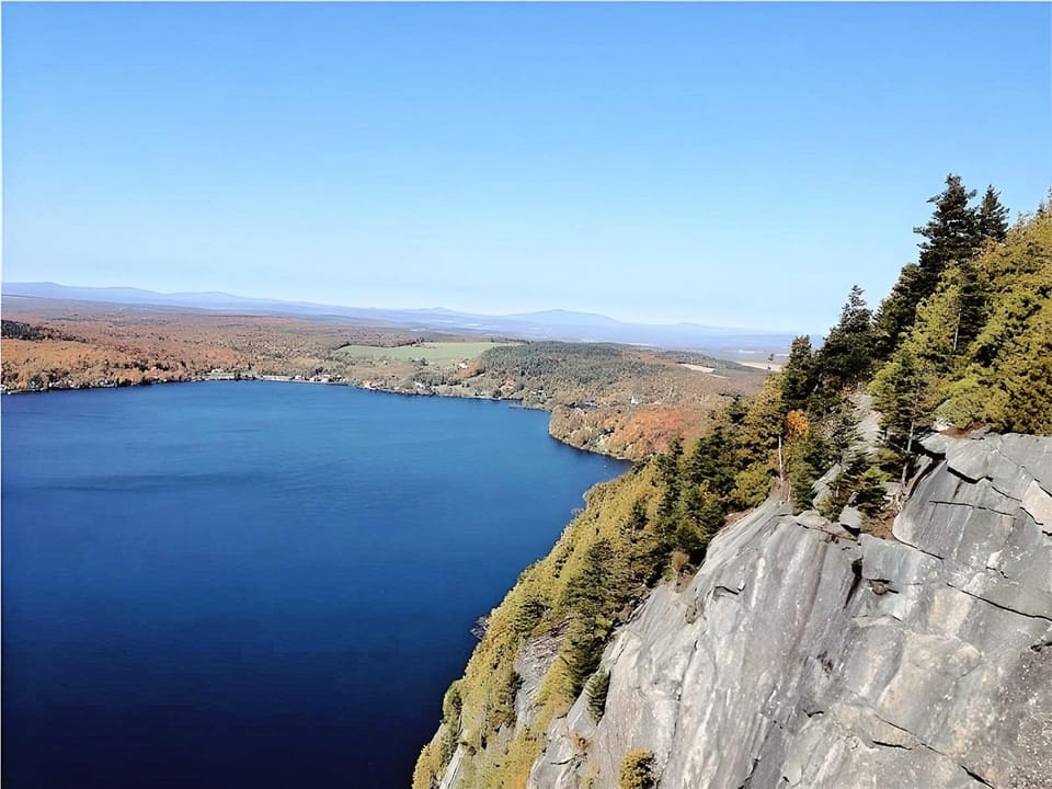 Cozy Stay with Balcony, BBQ & Trails, Near Lake Lyster House in Coaticook