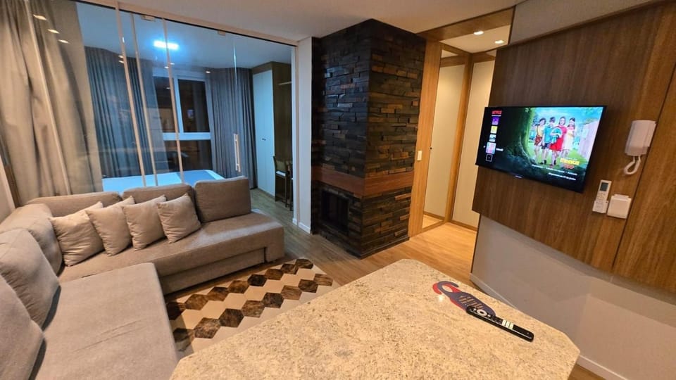 Flat Luxo c/ Lareira + Piscina | Serra Class Apartment in Canela
