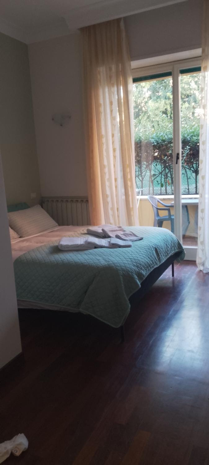 Alloggio Turistico Casa Vela Bed and Breakfast in Anzio
