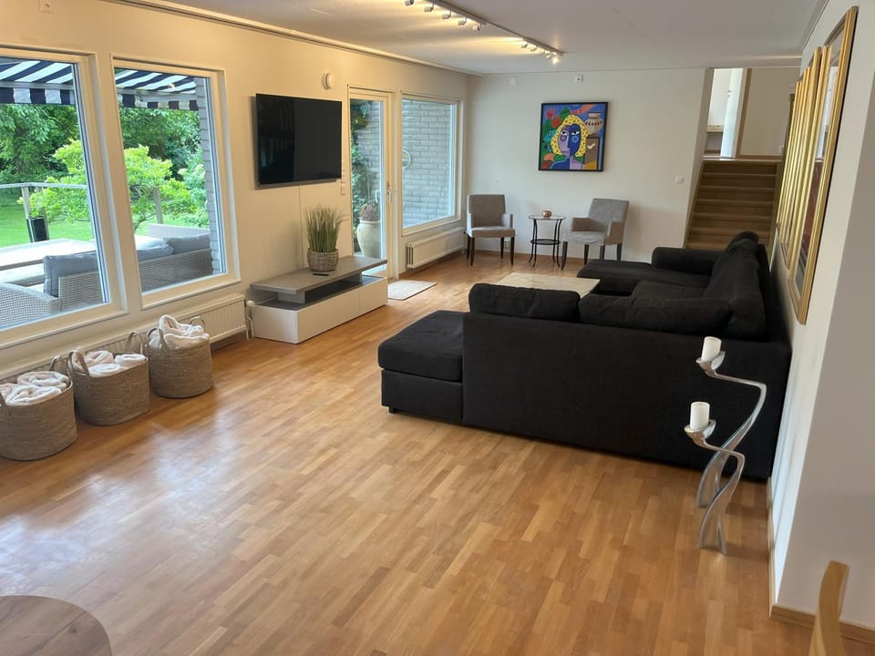 TV and multimedia, Living room