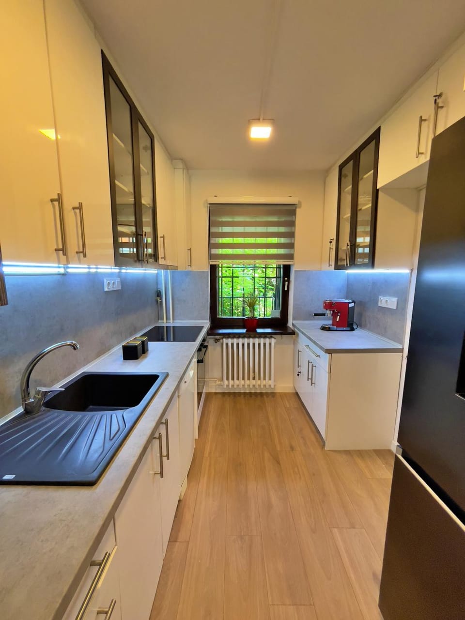 Coffee/tea facilities, kitchen