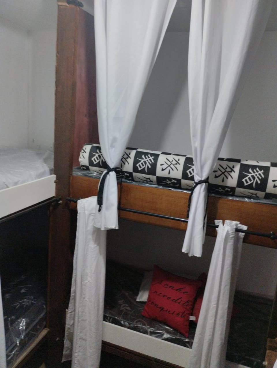 Bed, bunk bed
