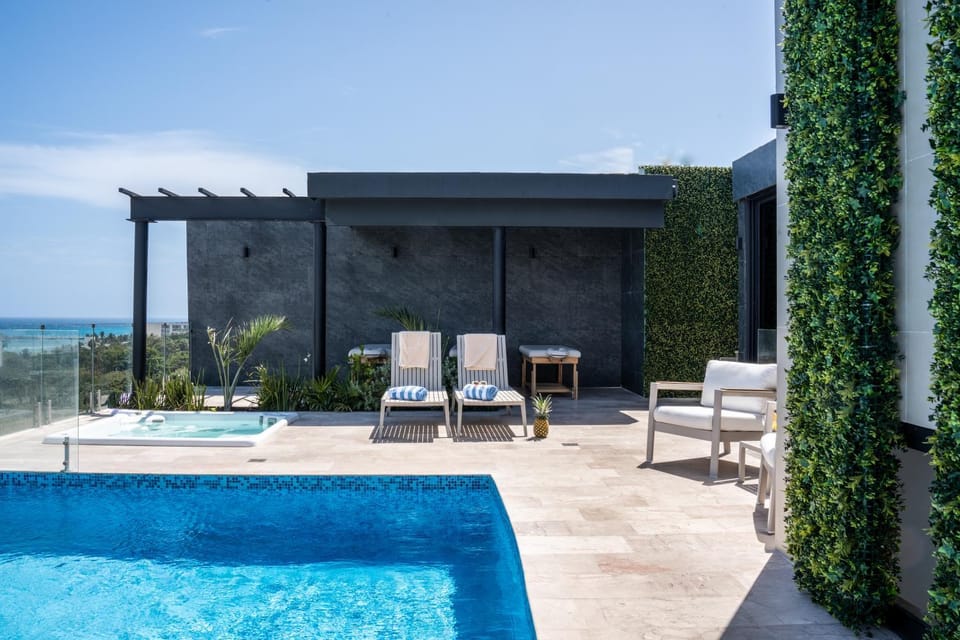 Patio, Day, Pool view, Sea view, Swimming pool, sunbed