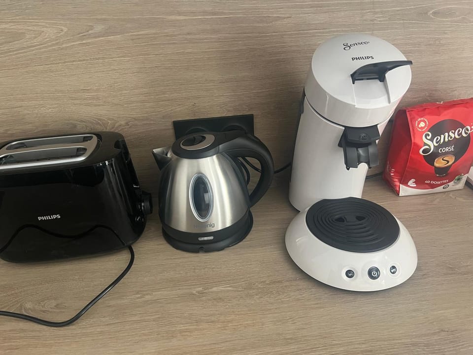 Coffee/tea facilities, Kitchen or kitchenette