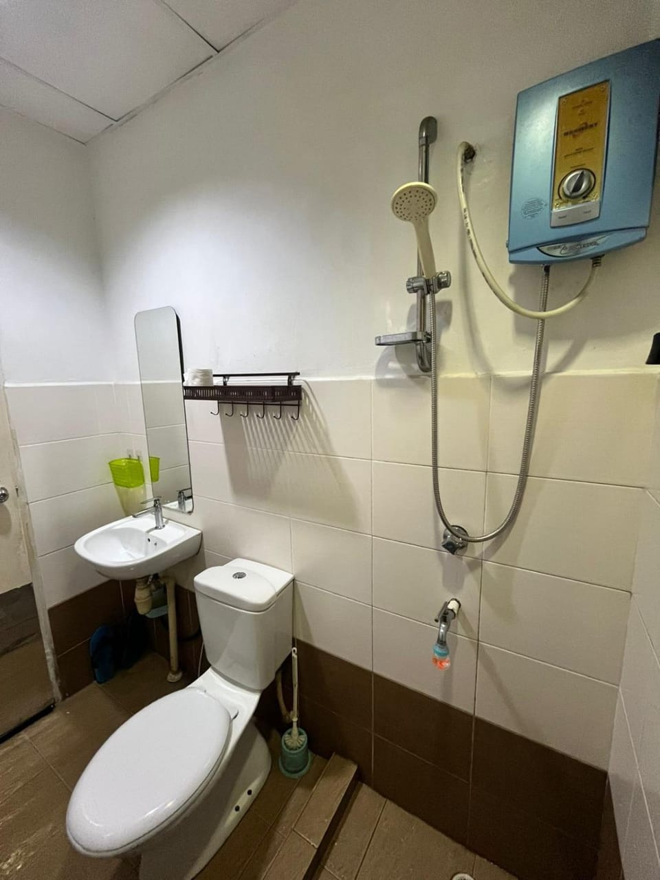 A&M Budget Apt, 5mins to Airport, 8mins to KK City Apartment in Kota Kinabalu