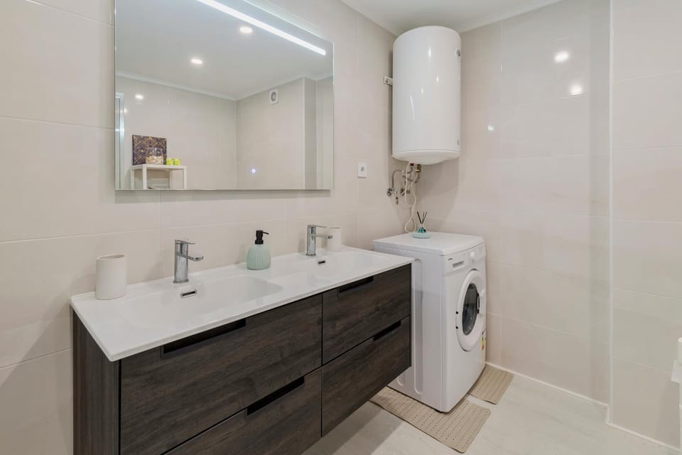 Costa 27 Beach Apartment - By Y Concept Apartment in Costa da Caparica