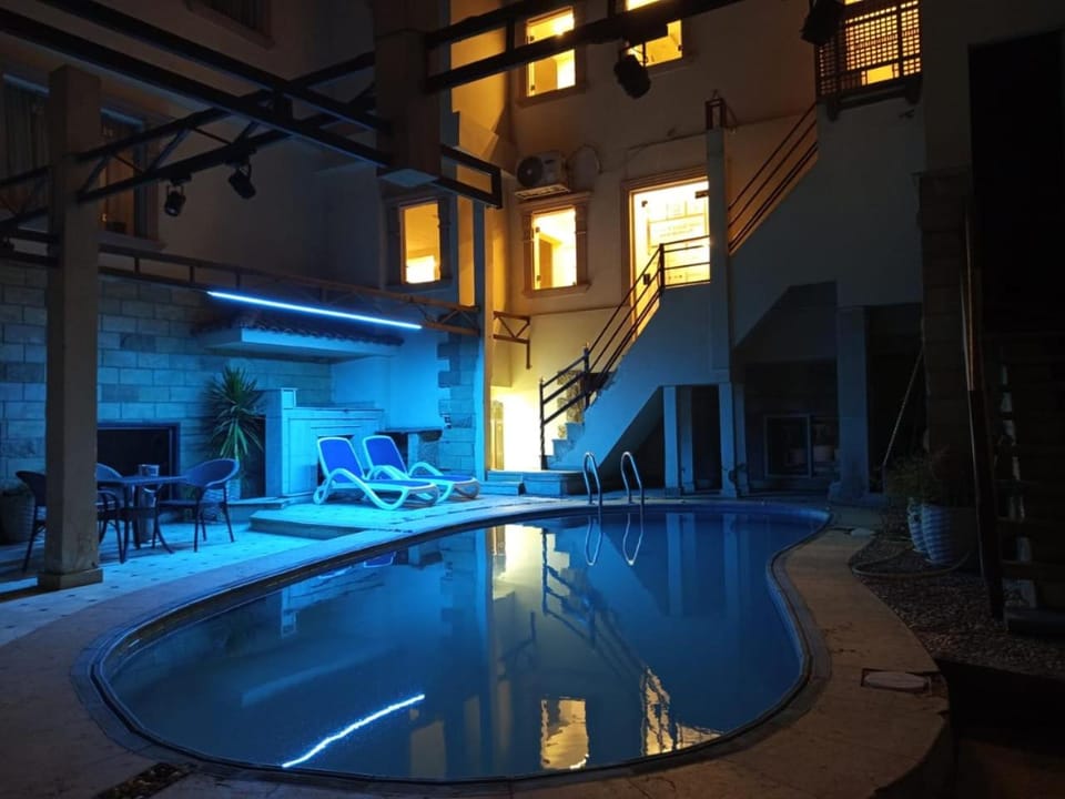 Night, Swimming pool