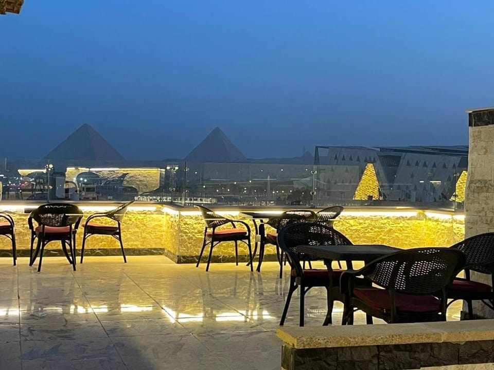 Patio, Night